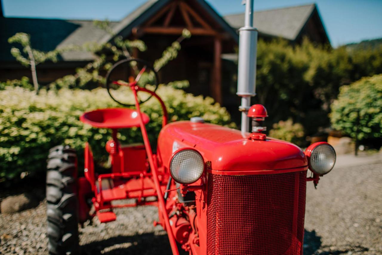 Sakura Ridge The Farm & Lodge Hood River Exterior photo