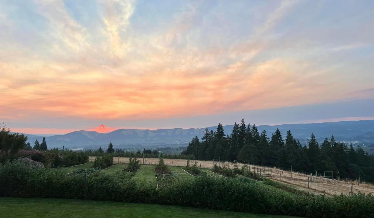 Sakura Ridge The Farm & Lodge Hood River Exterior photo